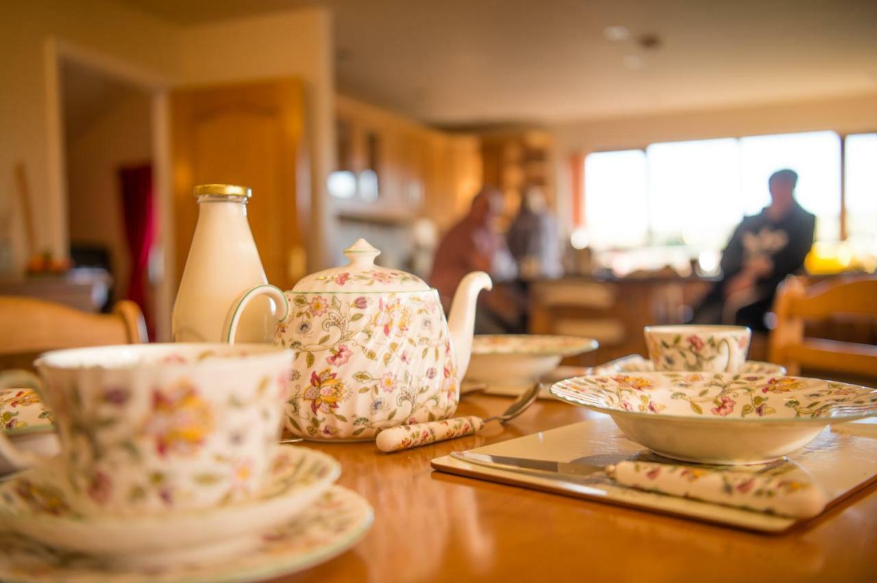 Y Grange Bed and Breakfast Llanfihangel-y-Creuddyn Eksteriør billede